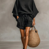 Blusa Lila con Escote Barco y Conjunto de Shorts