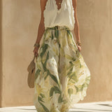 Conjunto de top con volantes y pantalones con estampado de lirios