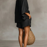 Blusa Lila con Escote Barco y Conjunto de Shorts