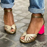 SANDALIAS CON TACÓN EN CONTRASTE