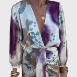 Elara Vestido Maxi con Escote en V Anudado y Estampado Sofisticado
