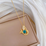 Collar de Sirena Marina con Diamante Azul