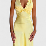 Dolores Vestido Elegante con Cintura Torcida y Escote en V