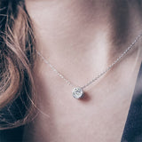 Collar de piedra natal Lyra