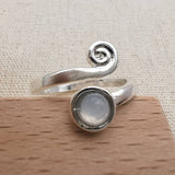 Anillo Espiral con Piedra Lunar Vintage