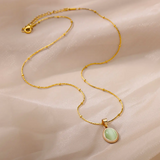 Collar de cuarzo verde chapado en oro de 18 quilates