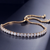 Pulsera dorada de 18 quilates llena de strass