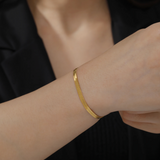 Pulsera chapada en oro de 18 quilates en forma de serpiente