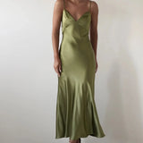 Vestido Maxi de Satén con Detalle de Tirantes Delicados