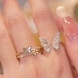 Anillos gemelos con diseño de aleteo elegante