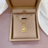 Collar de flor de perlas Orient