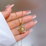 Collar de flor de perlas Orient