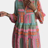 Gina Vestido Boho Corto Bordado con Escote en V y Mangas Acampanadas