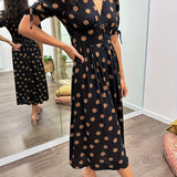 Amaris | Vestido Midi de Lunares con Escote en V para Mujeres