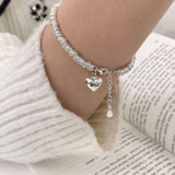 Pulsera Elegante de Corazón Plateada