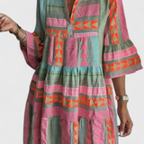 Gina Vestido Boho Corto Bordado con Escote en V y Mangas Acampanadas